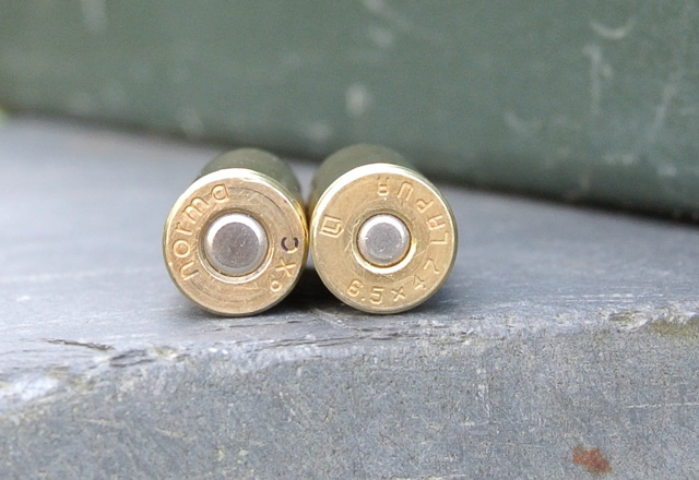Although there is very little difference between the two cartridges – here’s the big one – the Smack’s small primer handles the pressure so much better and gives it a velocity advantage over the 6XC