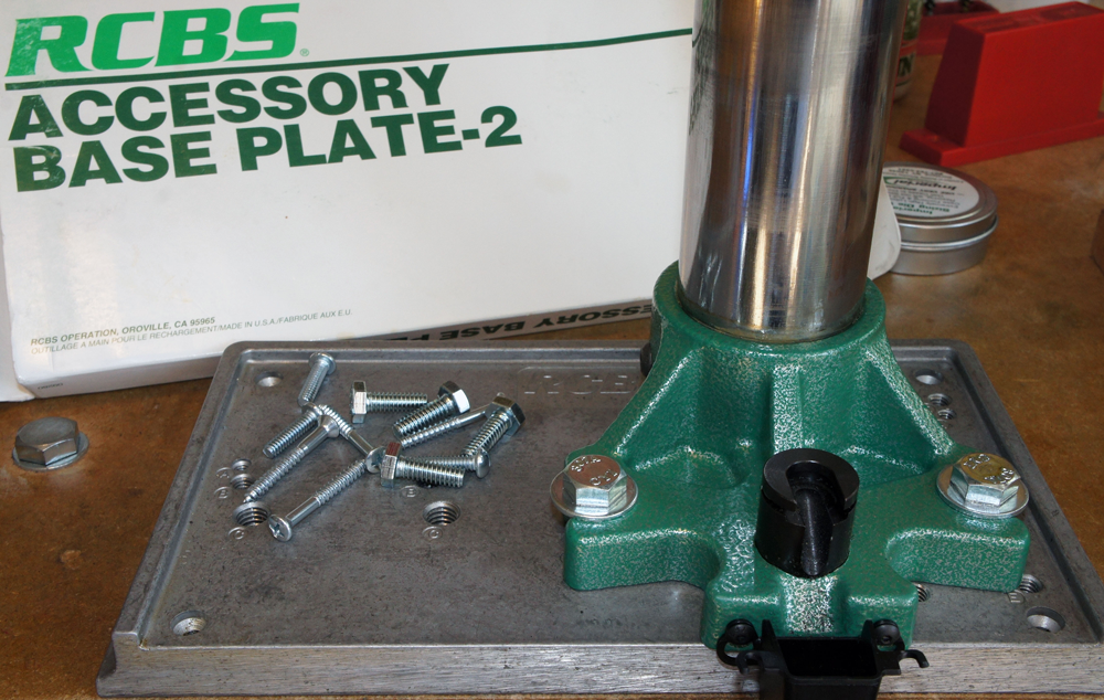 RCBS baseplate which accepts several RCBS tools including both test presses.